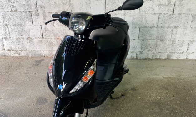 Scooter Piaggio Zip 2 temps – /VENDU/