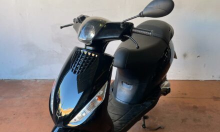 Scooter PIAGGIO ZIP 50 cc / 1800€