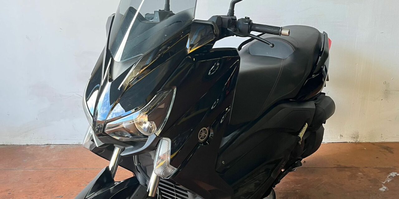 Scooter Yamaha X-Max 125 cc / 3100€