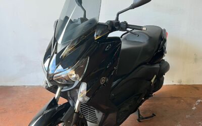 Scooter Yamaha X-Max 125 cc / 3100€