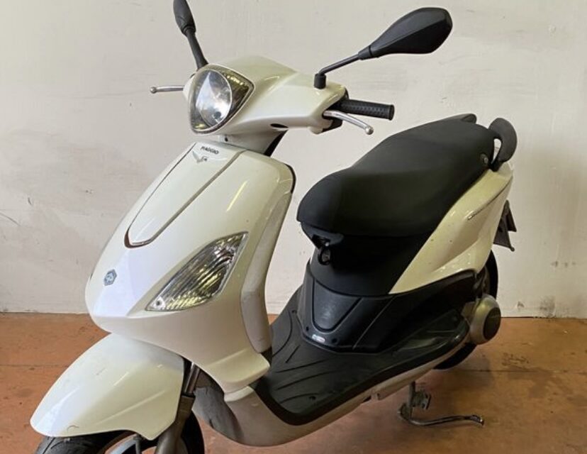 Scooter PIAGGIO FLY 125 cc / 990€