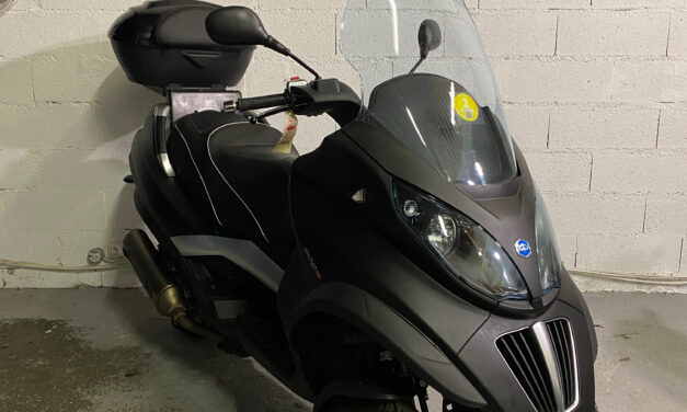 PIAGGIO MP3 400 / 3250 €