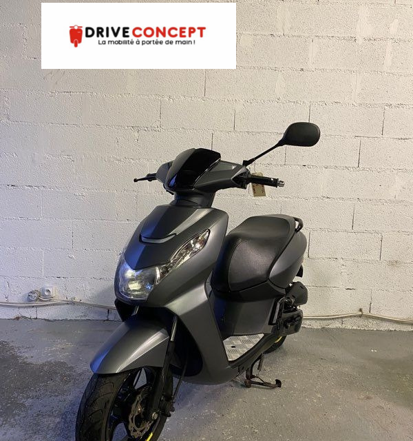 PEUGEOT Kisbee 4 temps / 1450 €