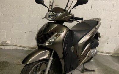 Scooter Honda 125 cc SH injection / 1200 €