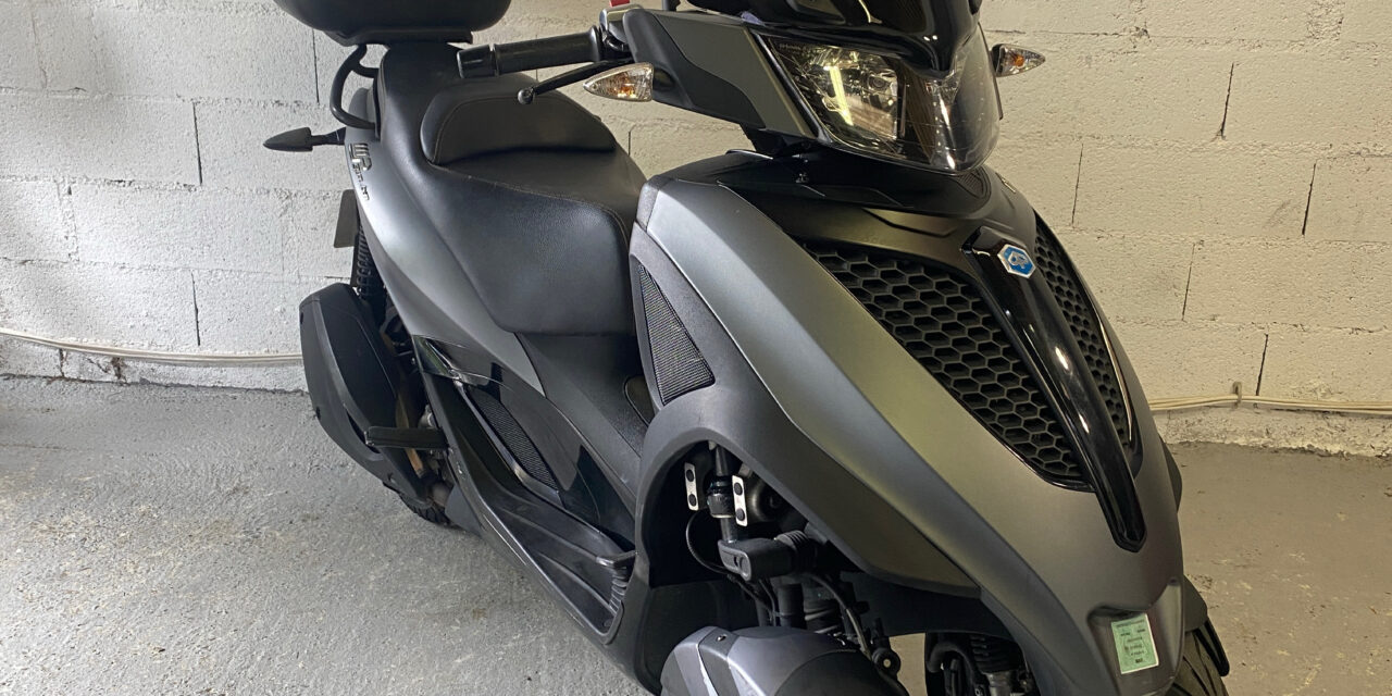 Scooter Piaggio MP3 300 LT Yourban / 3 200 €
