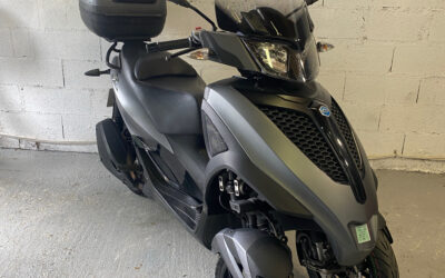 Scooter Piaggio MP3 300 LT Yourban / 3 200 €