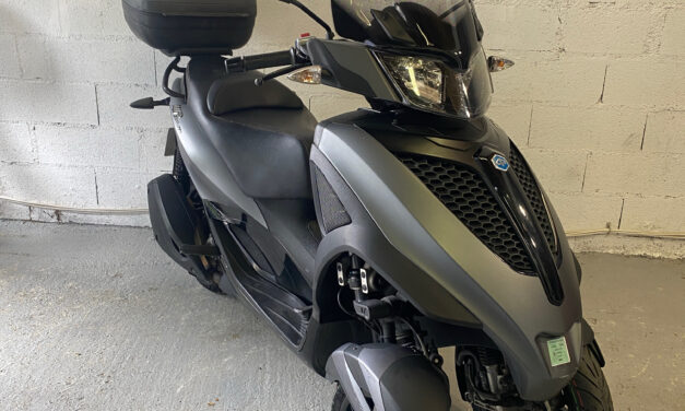 Scooter Piaggio MP3 300 LT Yourban / 3 200 €