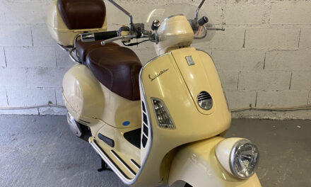 Scooter Vespa GTV 125 /  2 490€