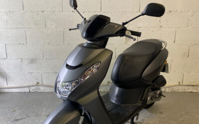 PEUGEOT Kisbee 50 cc / 1 600 €