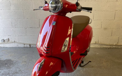 Vespa PRIMAVERA 50cc  / 2 800 €
