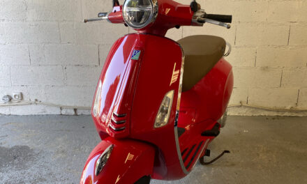Vespa PRIMAVERA 50cc  / 2 800 €