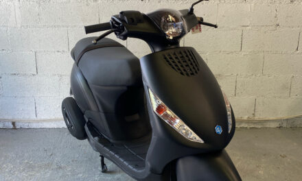 Scooter Piaggio ZIP 50 cc 4 temps injection / 1 800 €
