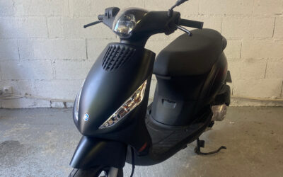 Scooter Piaggio ZIP 50 cc 4 temps injection / 1 600 €