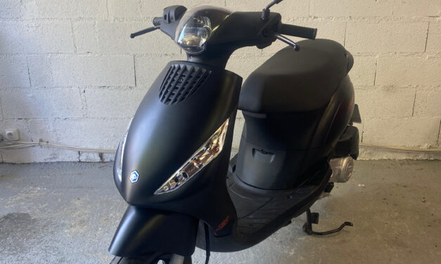 Scooter Piaggio ZIP 50 cc 4 temps injection / 1 600 €