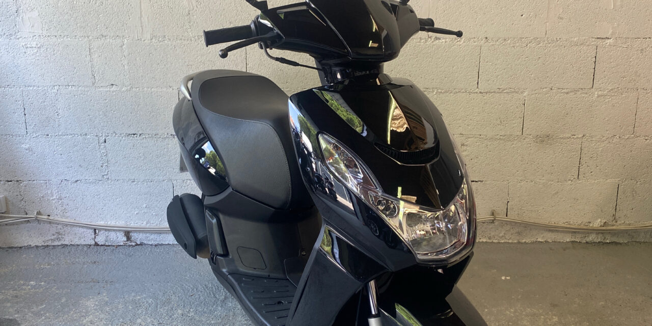 Scooter Peugeot KISBEE 50 cc 4 temps injection / 1 450 €