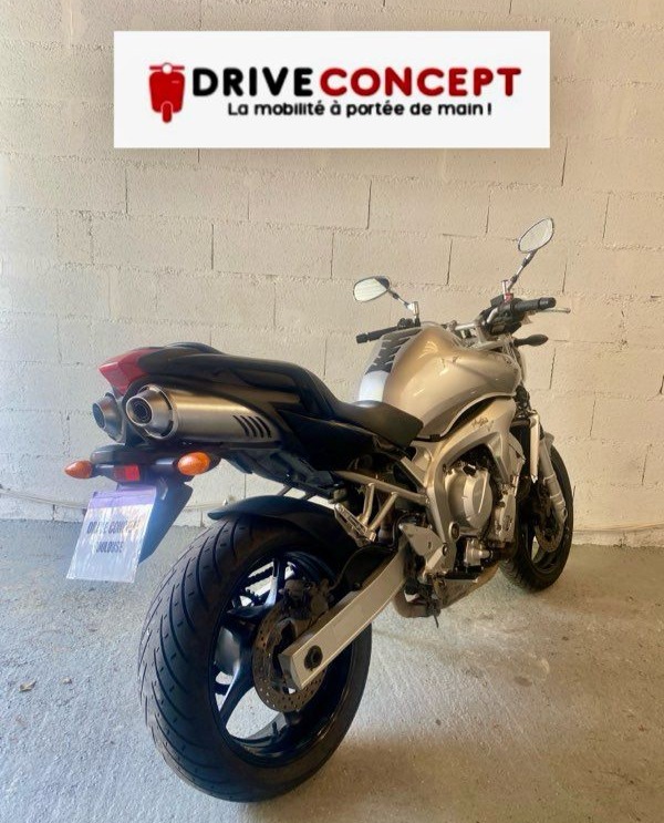 Roadster Streetbike FZ6 de chez Drive Concept 
