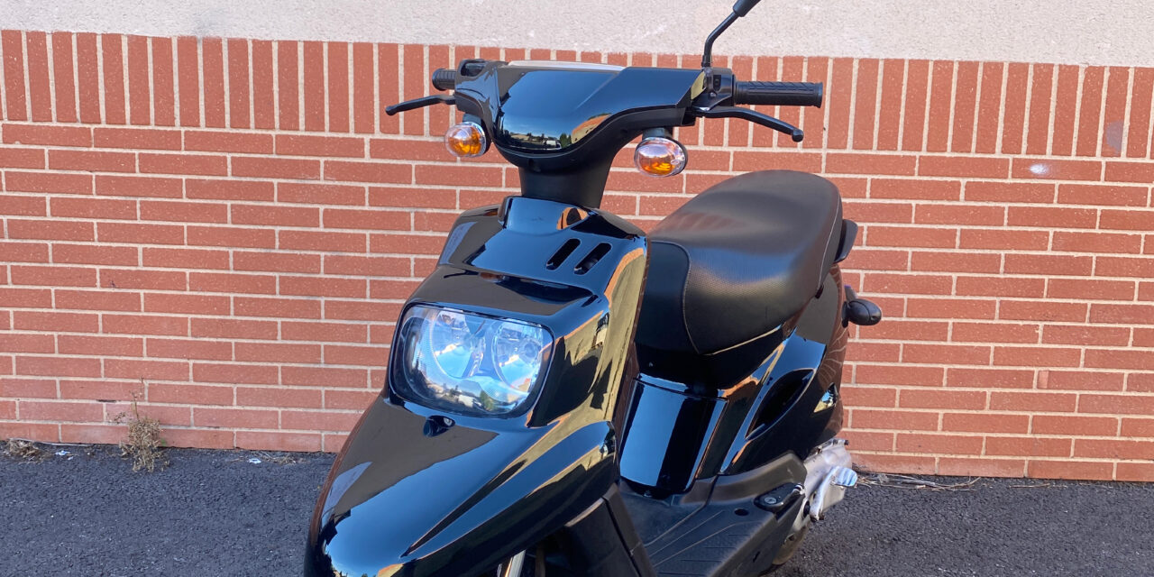 Scooter MBK BOOSTER 50 cc 2 temps à carburateur / 2 300 €