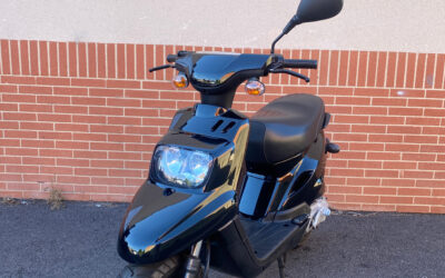 Scooter MBK BOOSTER 50 cc 2 temps à carburateur / 2 300 €