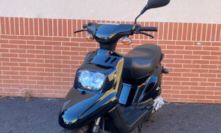 Scooter MBK BOOSTER 50 cc 2 temps à carburateur / 2 300 €