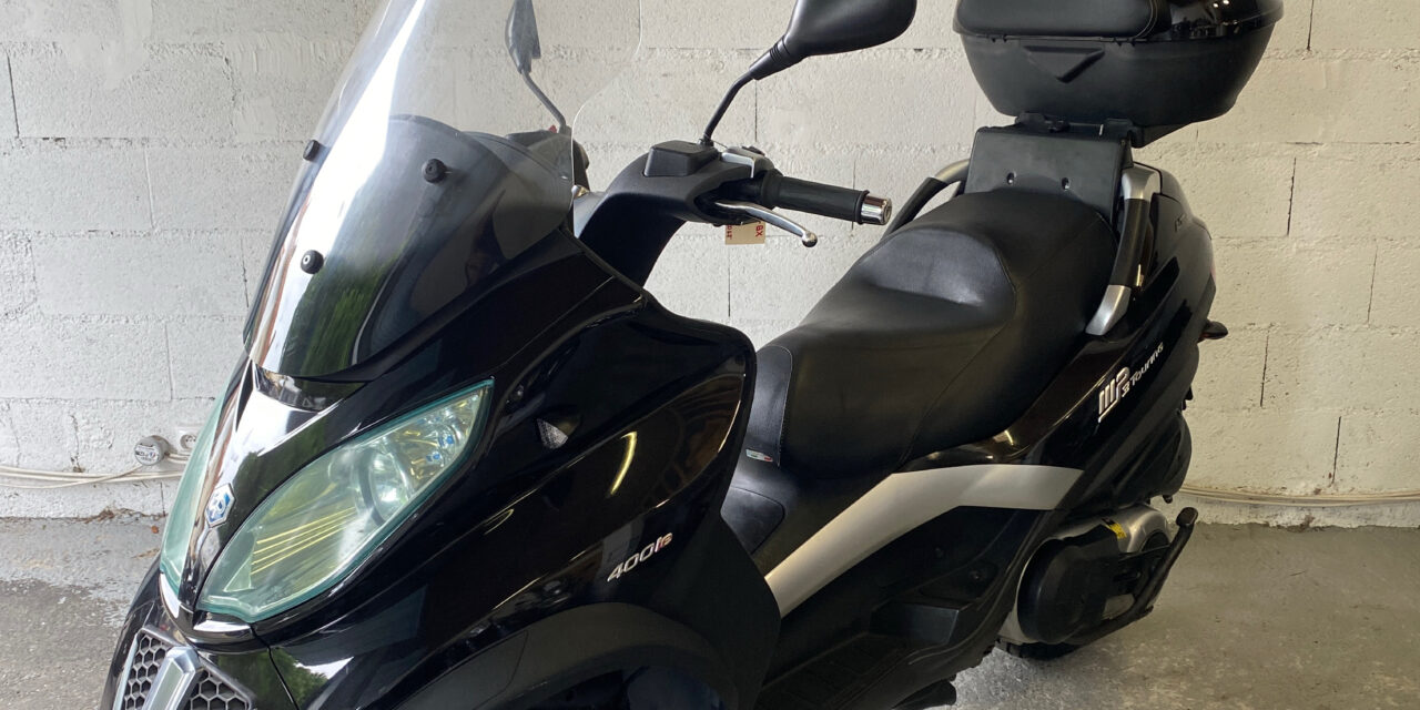 Piaggio MP3 400 ie LT / 3 950 €