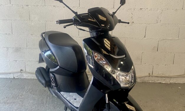 Peugeot KISBEE 50 cc 4 temps injection / 1 600 €