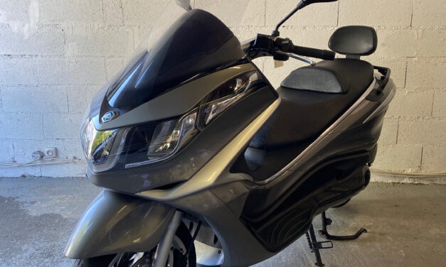 Scooter Piaggio X10 125 / 1 390€