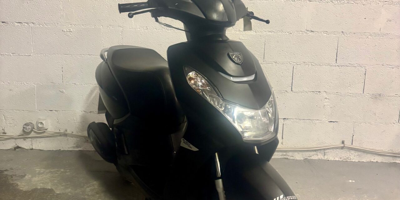 Scooter Peugeot KISBEE 50 cc / 1 390 €