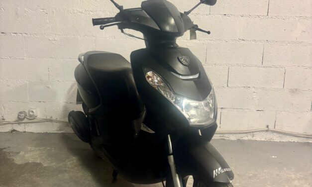 Scooter Peugeot KISBEE 50 cc / 1 390 €