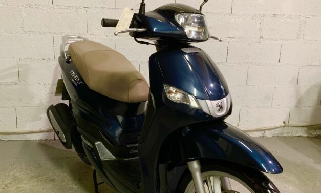 Peugeot TWEET Active 50 cc / 1 500 €