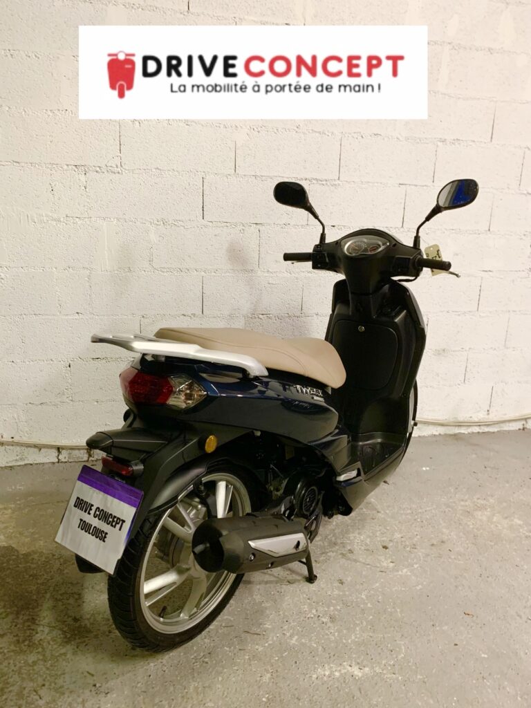 Peugeot TWEET Active de chez Drive concept à Toulouse