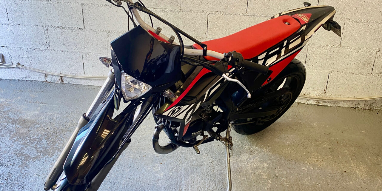 Moto supermotard BETA RR 50 cc 2 temps à 6 vitesses / 2 390 €