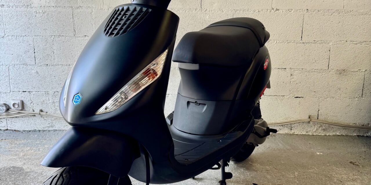 Scooter Piaggio ZIP 50 cc 2 temps / 1 800 €