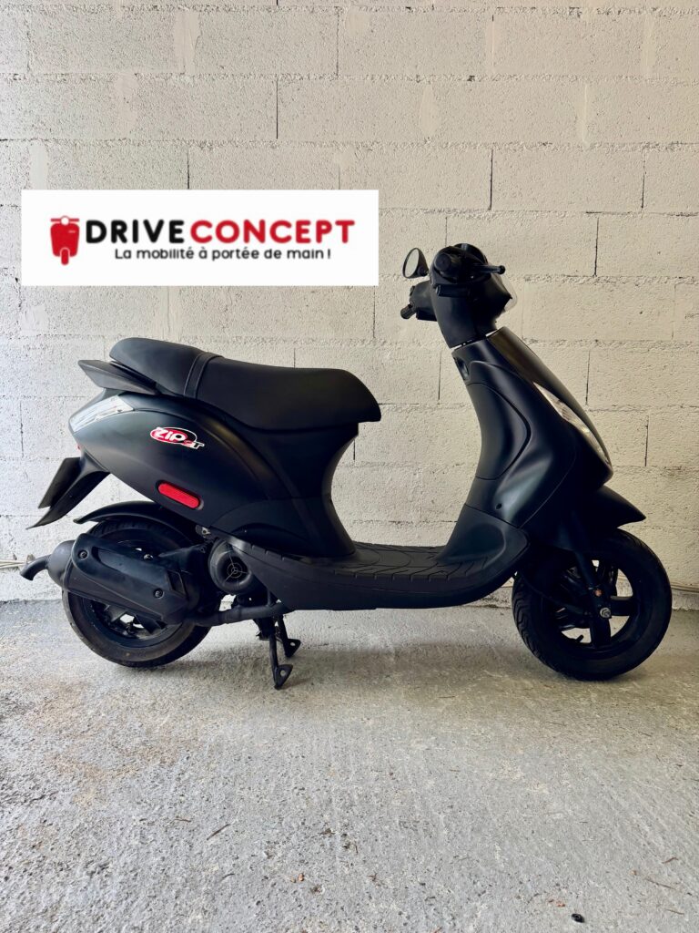 Scooter  Piaggio ZIP, de chez Drive Concept 