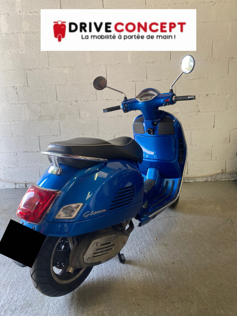 Piaggio Vespa GTS disponible chez Drive Concept à Toulouse 