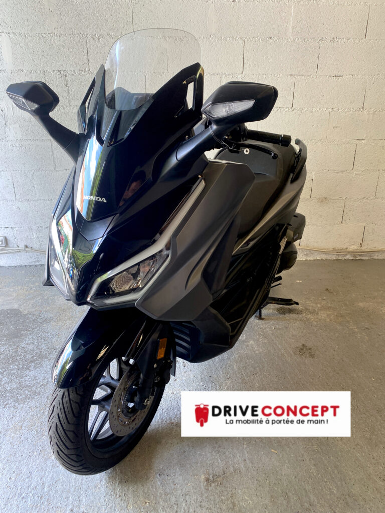 Honda Forza 125 , disponible chez Drive Concept