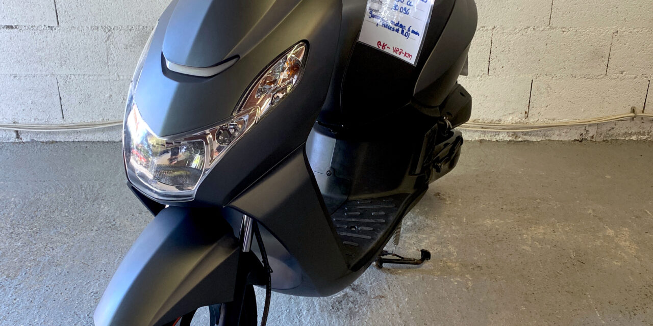 Scooter Peugeot Kisbee 50cc 4 temps injection / 1 500 €