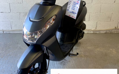 Scooter Peugeot Kisbee 50cc 4 temps injection / 1 500 €