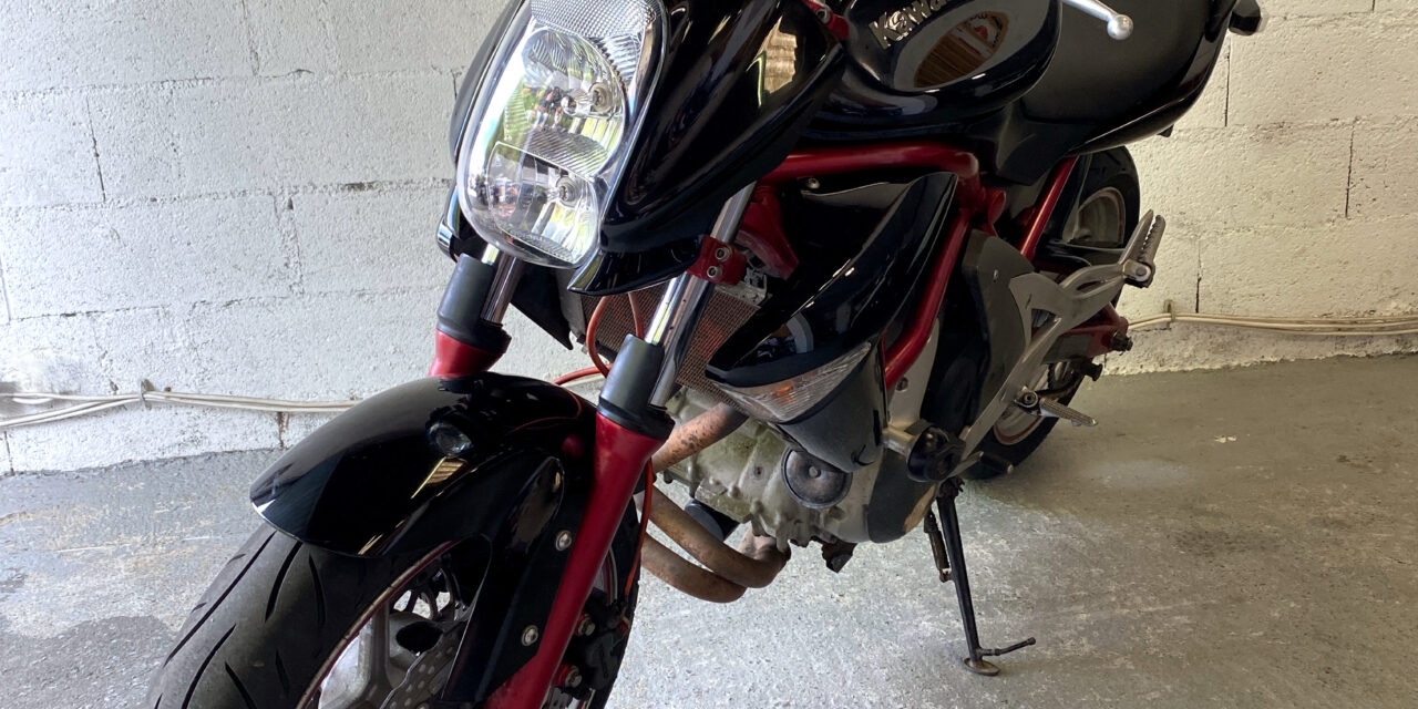 Moto ER6N 650cc 4 temps injection / 2 490 €