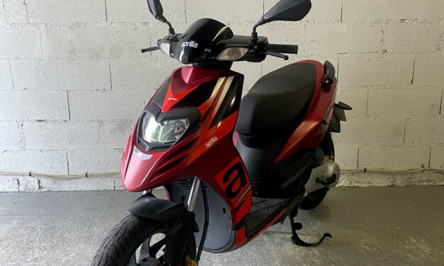 APRILIA SR 50cc / 1 990€